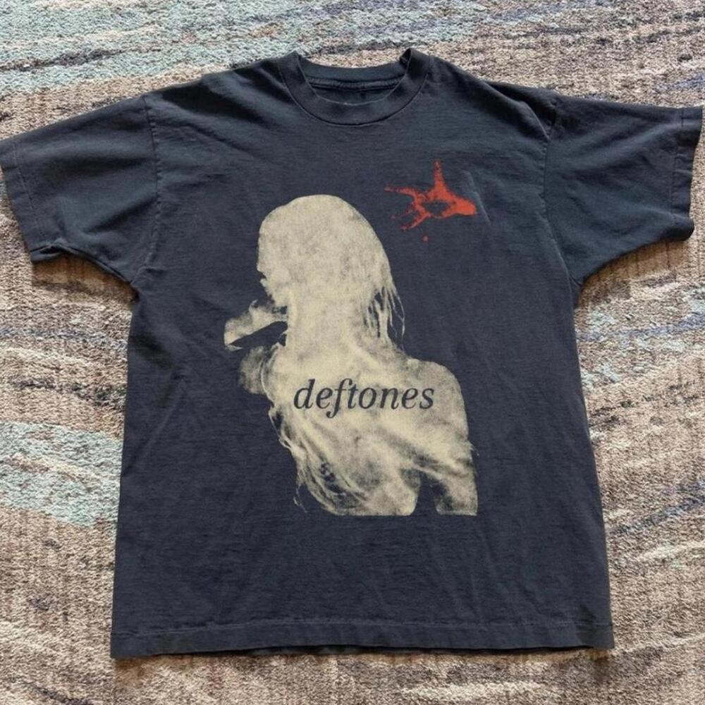 Gildan Men Black T-Shirt, Deftones Black Band Tee
